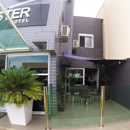 Hollyster Hotel 삐냐이스 외부 사진