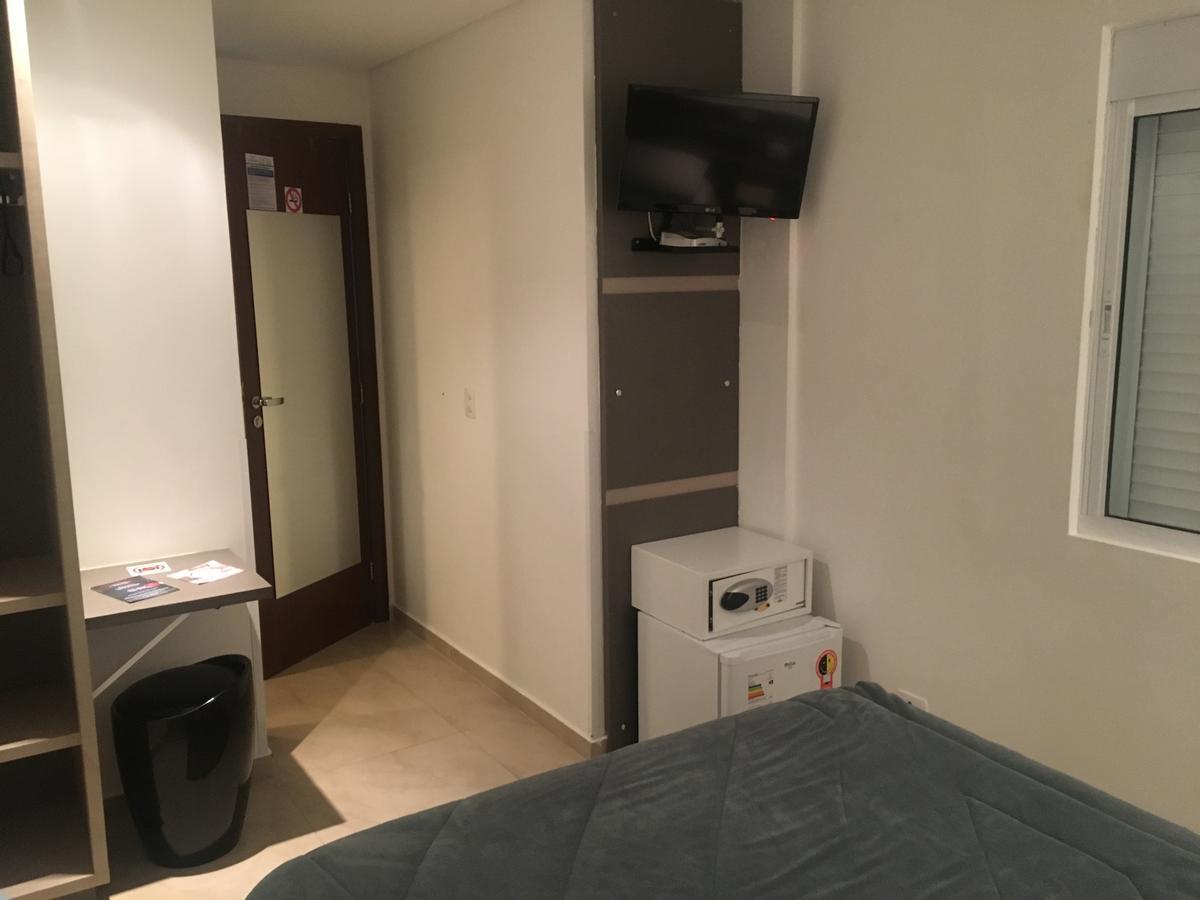 Hollyster Hotel 삐냐이스 외부 사진