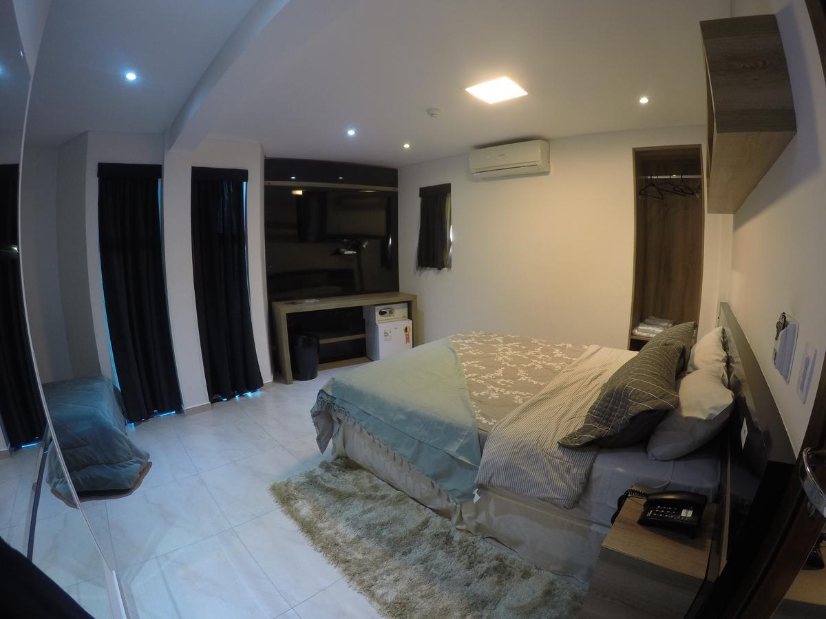 Hollyster Hotel 삐냐이스 외부 사진