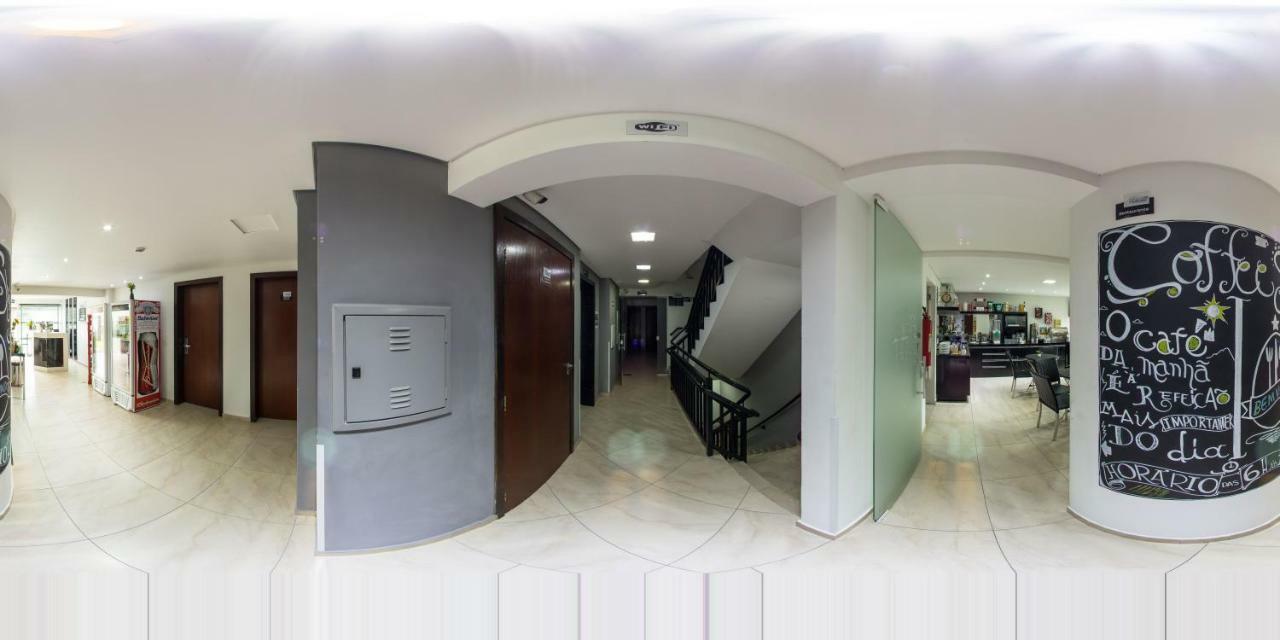 Hollyster Hotel 삐냐이스 외부 사진