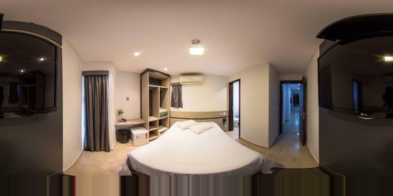 Hollyster Hotel 삐냐이스 외부 사진