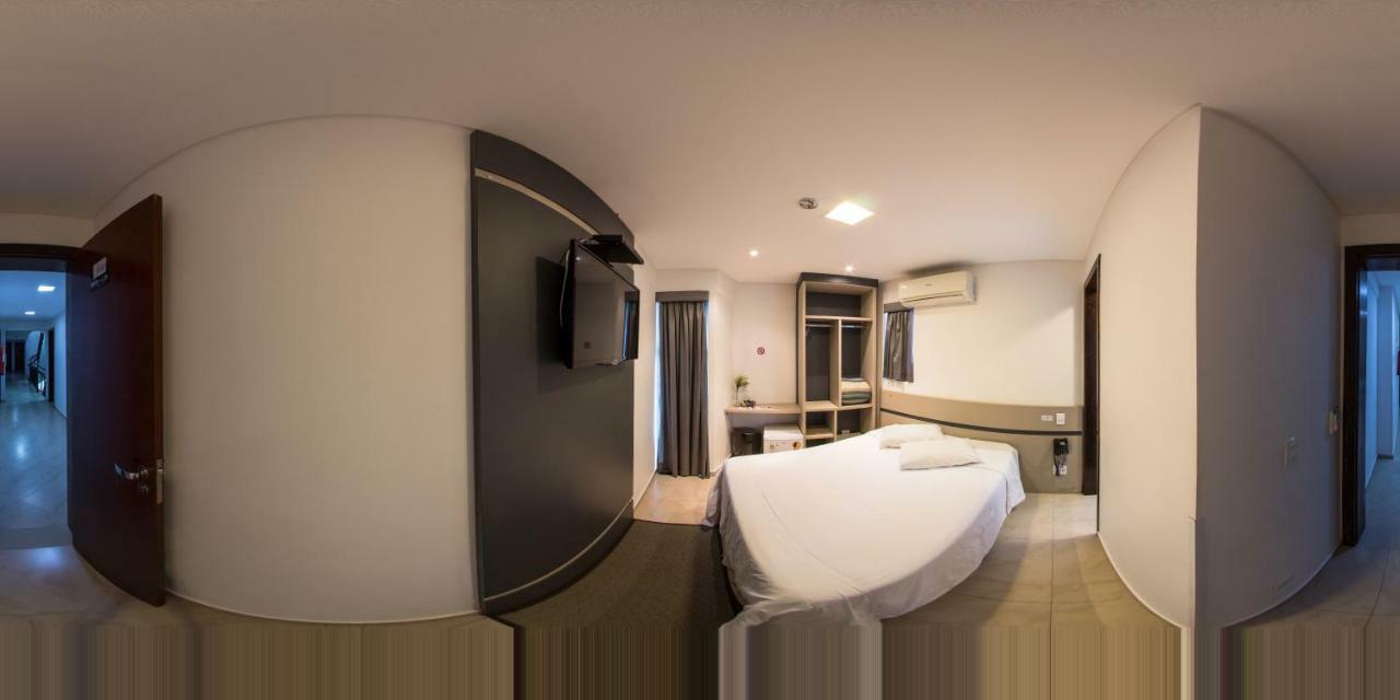 Hollyster Hotel 삐냐이스 외부 사진