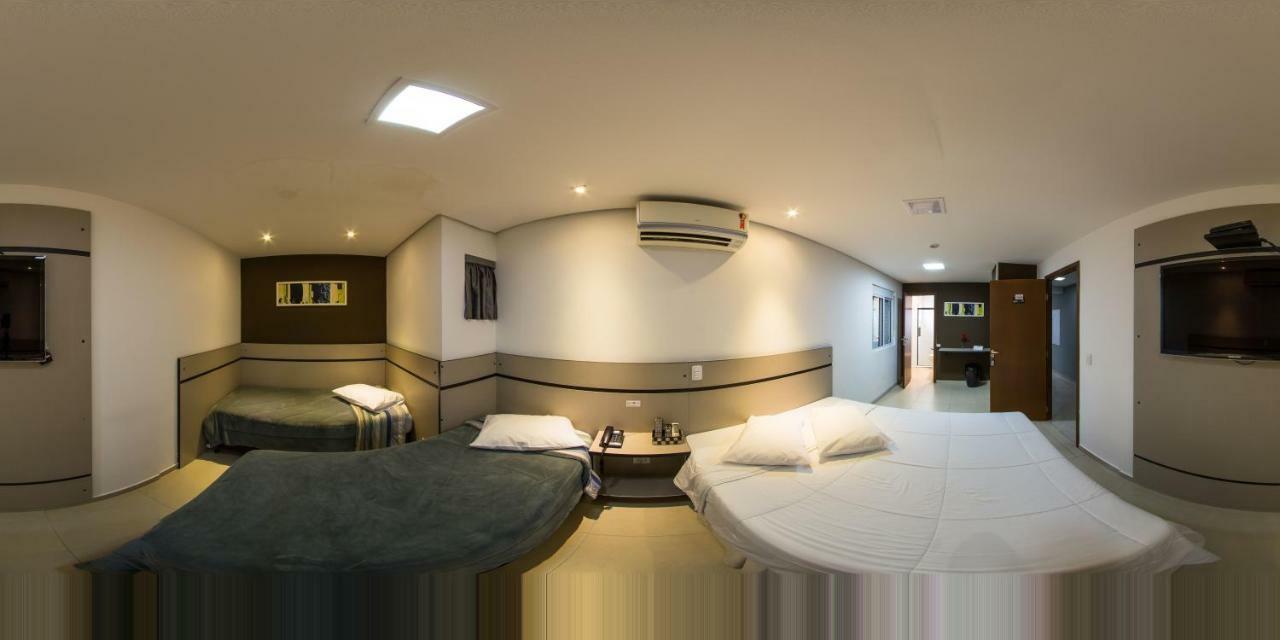 Hollyster Hotel 삐냐이스 외부 사진