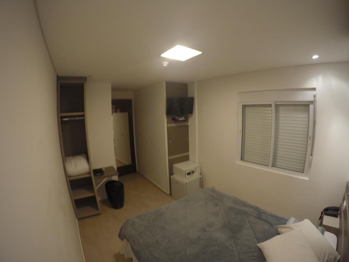 Hollyster Hotel 삐냐이스 외부 사진