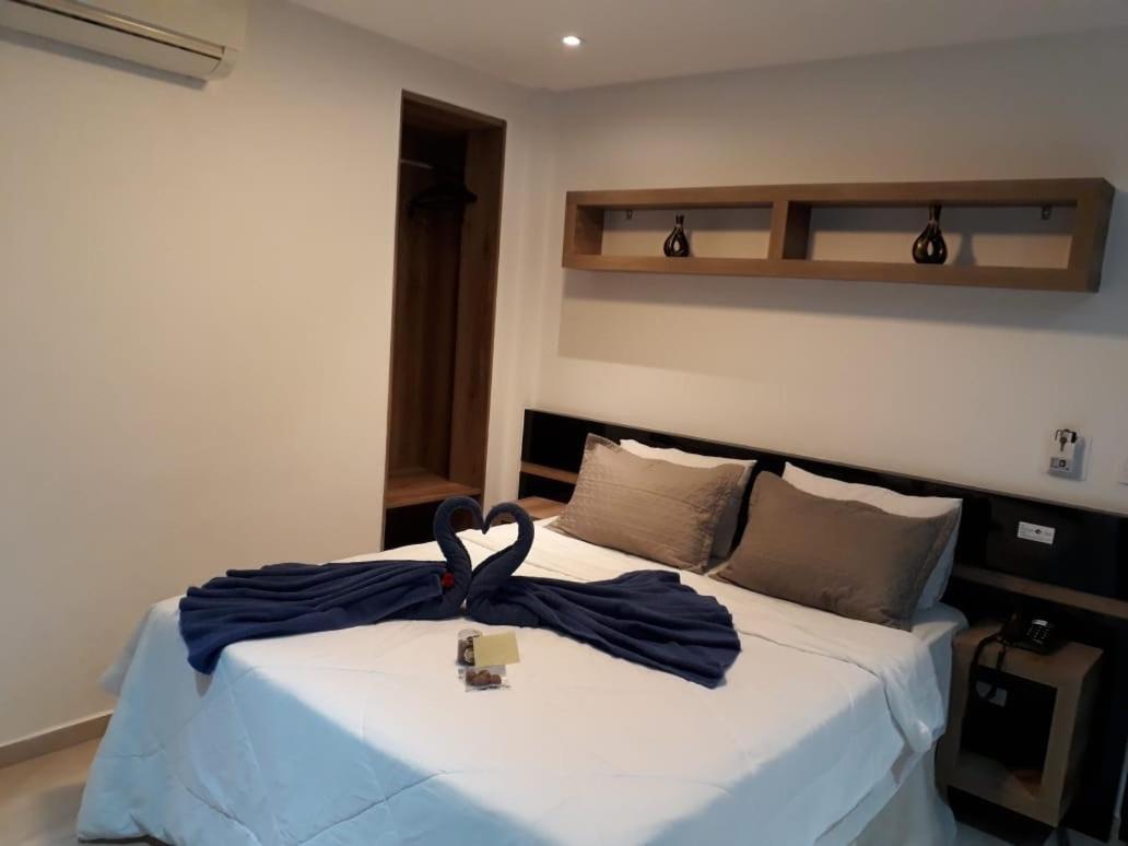 Hollyster Hotel 삐냐이스 외부 사진